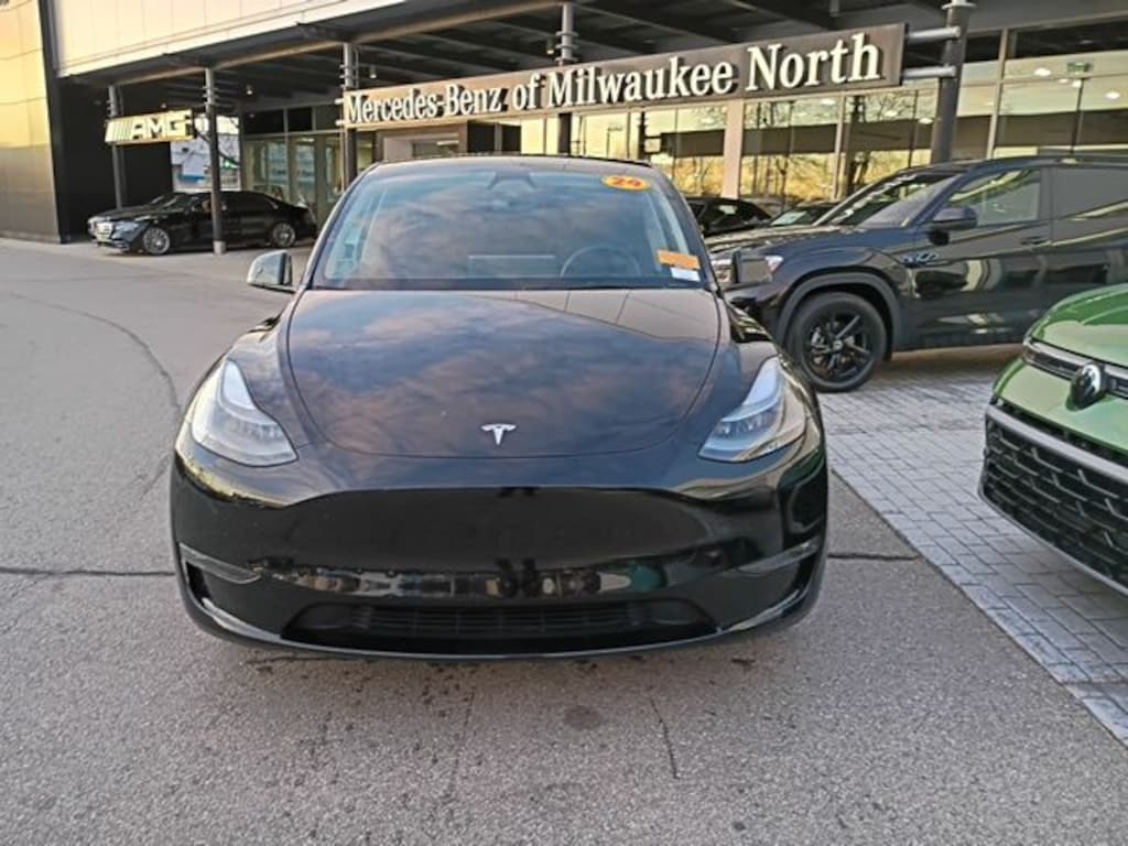 Used 2024 Tesla Model Y Long Range SUV