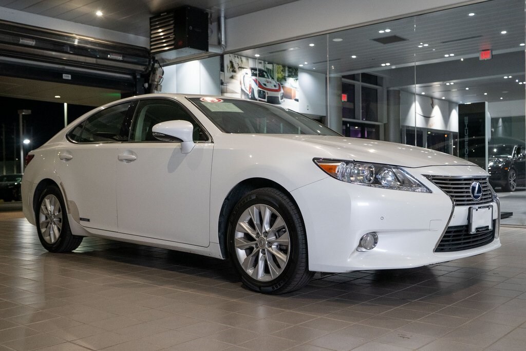 Used 2013 Lexus ES 300h Sedan