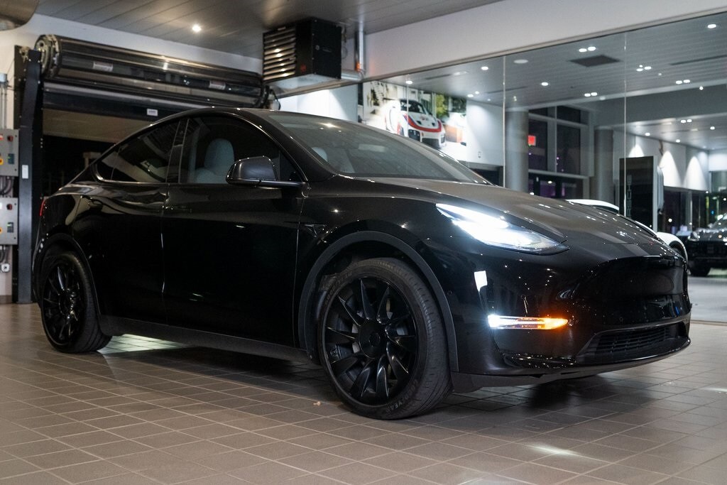Used 2022 Tesla Model Y Long Range SUV