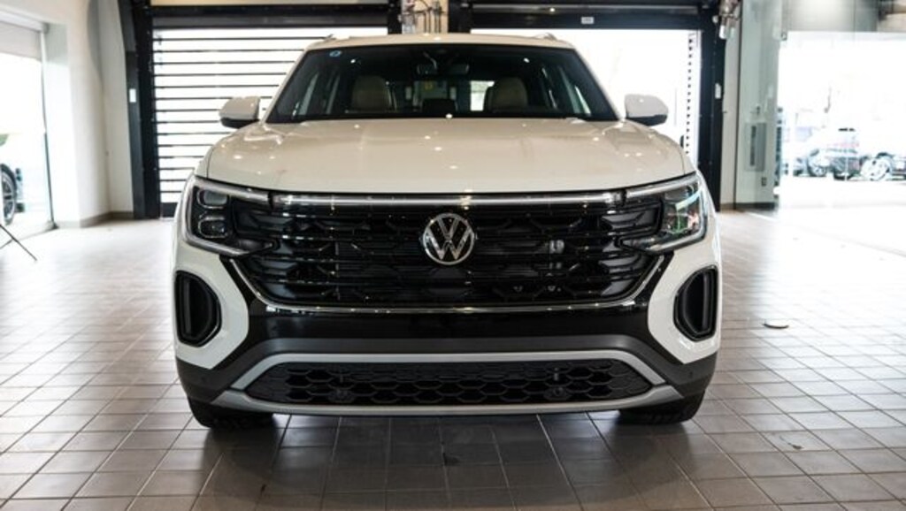 Certified 2025 Volkswagen Atlas Cross Sport 2.0T SE w/Technology SUV