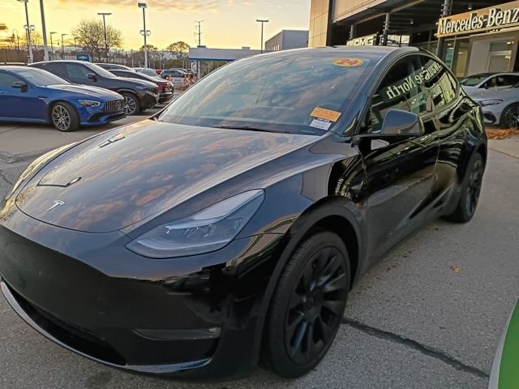 Used 2024 Tesla Model Y Long Range SUV