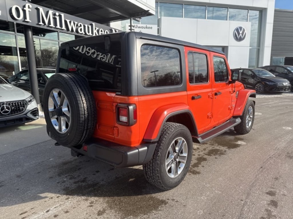 Used 2020 Jeep Wrangler Unlimited Sahara SUV