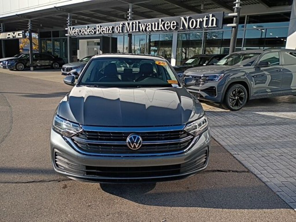 Certified 2024 Volkswagen Jetta 1.5T SE Sedan
