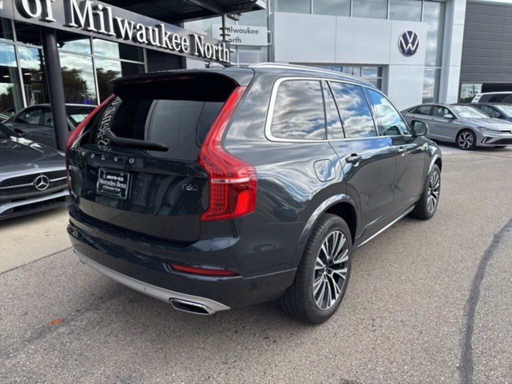 Used 2021 Volvo XC90 T6 Momentum SUV