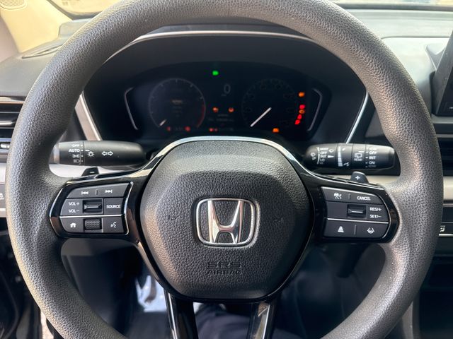 2023 Honda Pilot LX - Photo 11