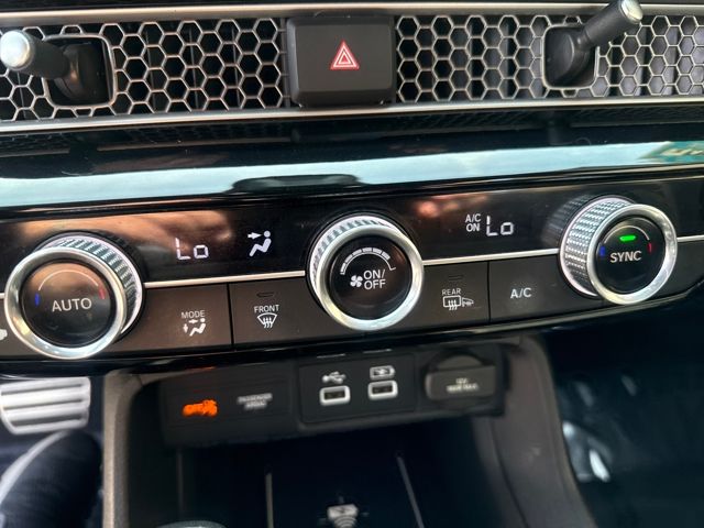 2022 Honda Civic Hatchback Sport Touring - Photo 15