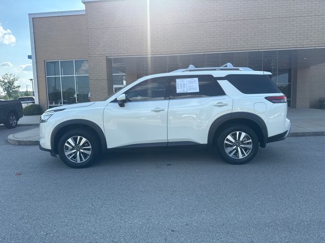 Used 2023 Nissan Pathfinder SL