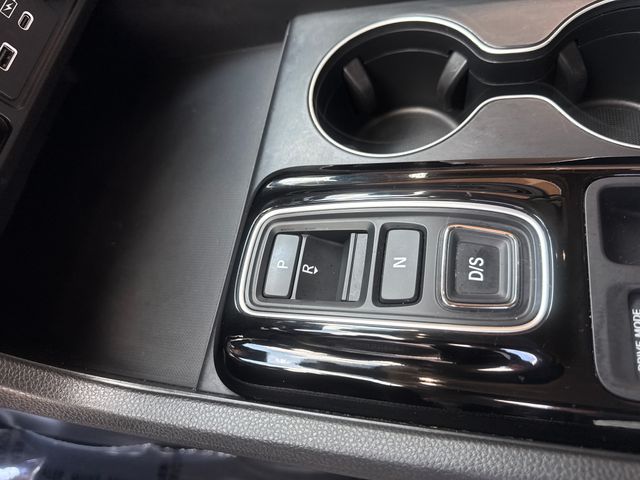 2023 Honda Pilot LX - Photo 18