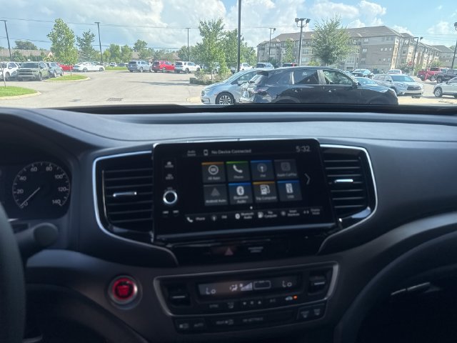 2026 Honda Ridgeline Sport - Photo 15