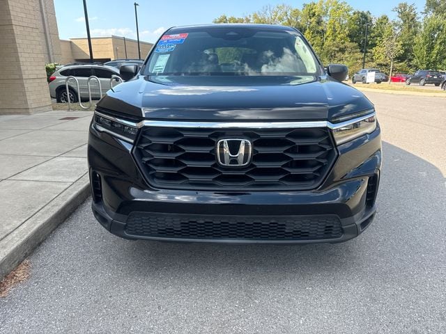 2023 Honda Pilot LX - Photo 7