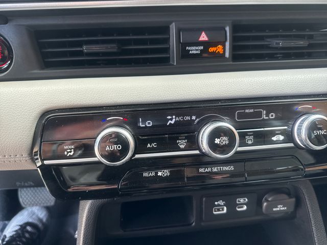 2023 Honda Pilot LX - Photo 15