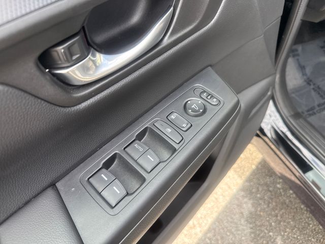 2025 Honda CR-V LX - Photo 10