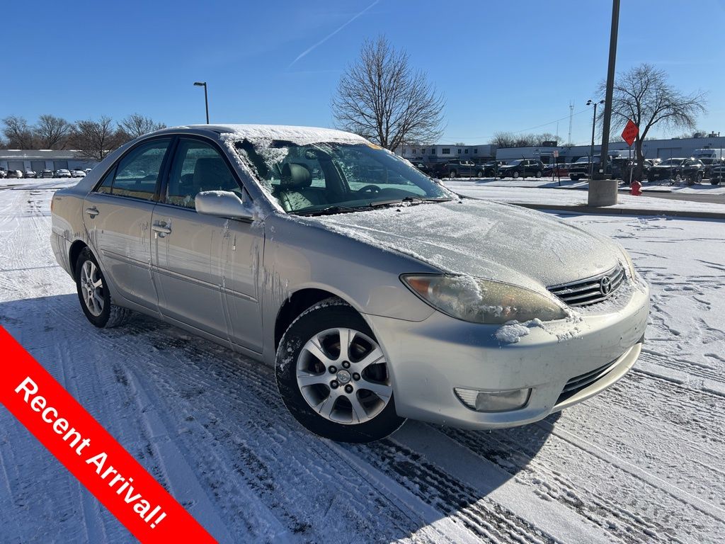 2005 Toyota Camry Standard