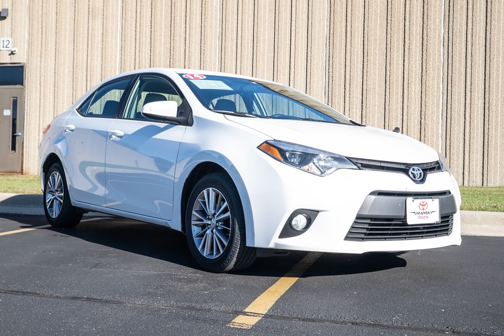 Used 2014 Toyota Corolla LE Plus with VIN 5YFBURHE7EP039537 for sale in Glendale, WI
