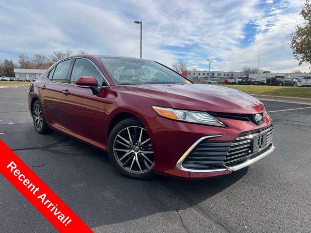 Used 2022 Toyota Camry XLE Sedan