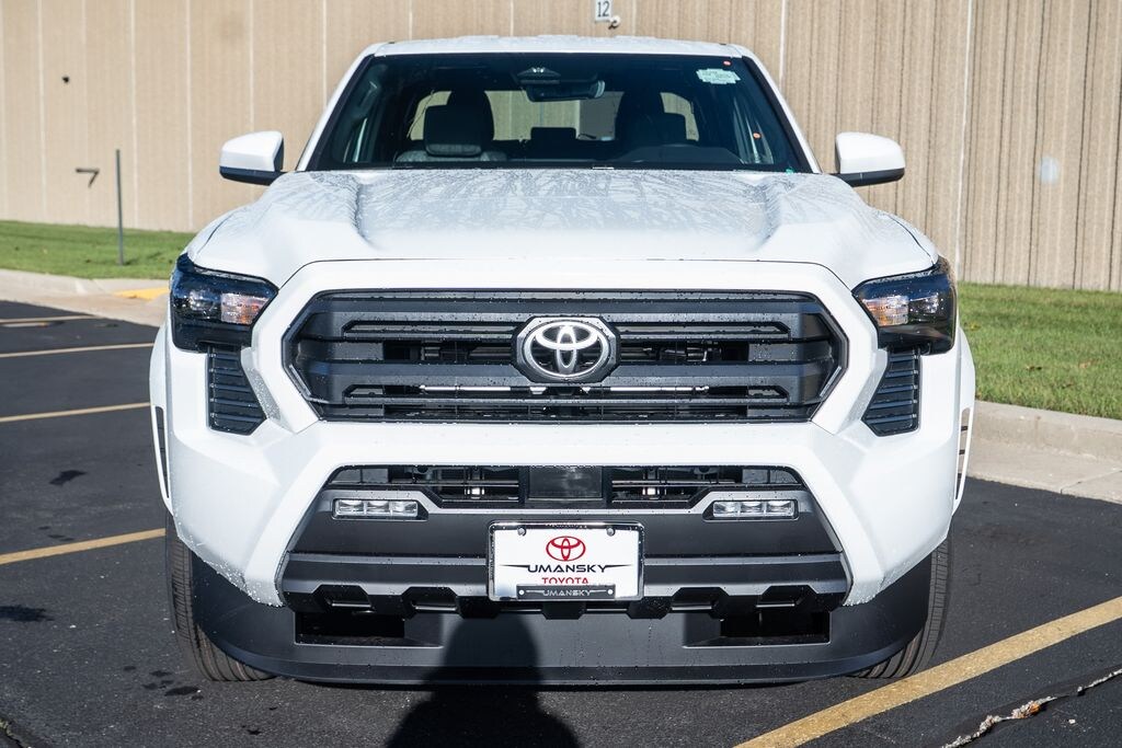 New 2025 Toyota Tacoma SR5 Truck