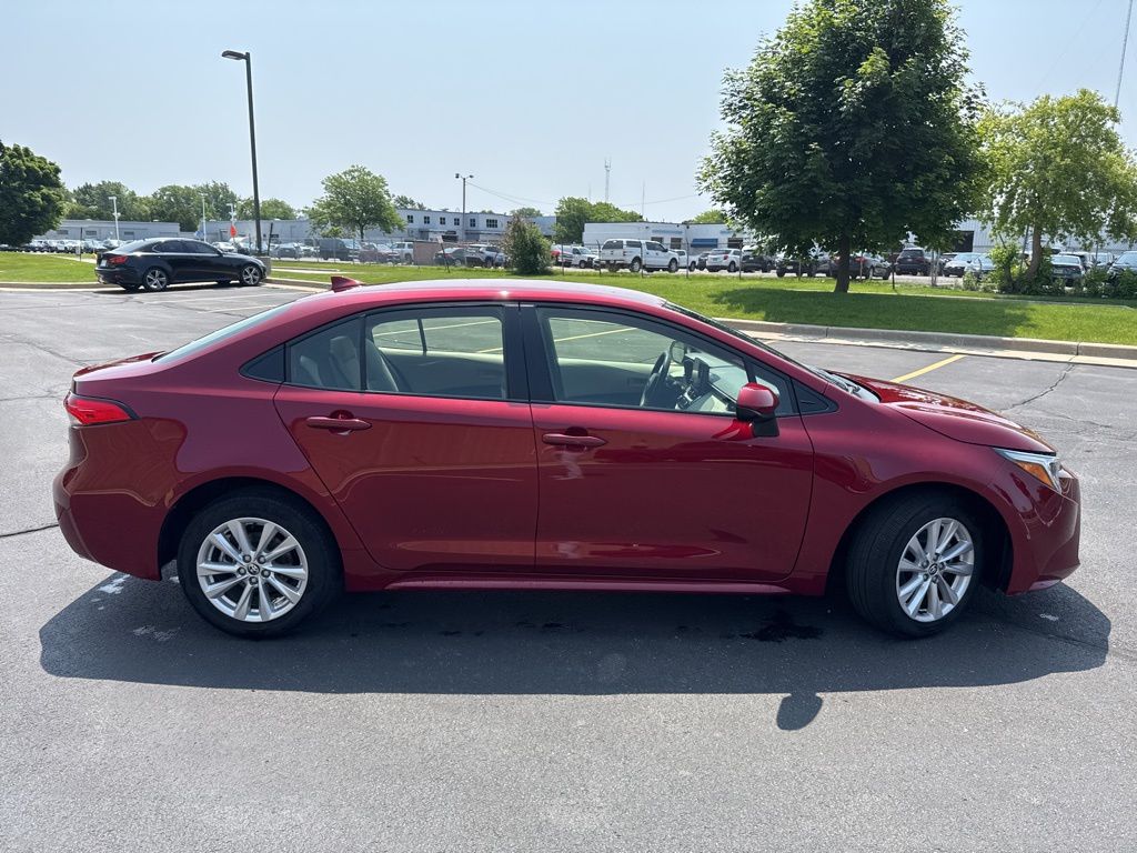 Used 2023 Toyota Corolla LE with VIN JTDBCMFE5PJ003961 for sale in Milwaukee, WI