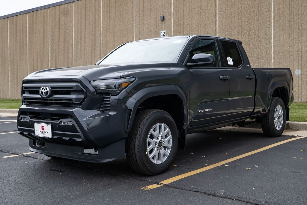 New 2025 Toyota Tacoma SR5 Truck