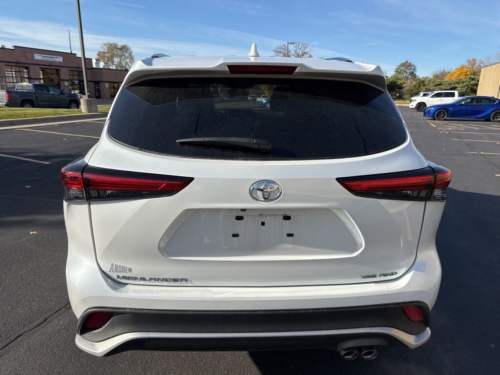 Used 2023 Toyota Highlander XSE SUV