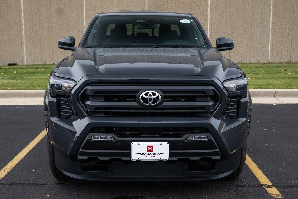 New 2025 Toyota Tacoma SR5 Truck