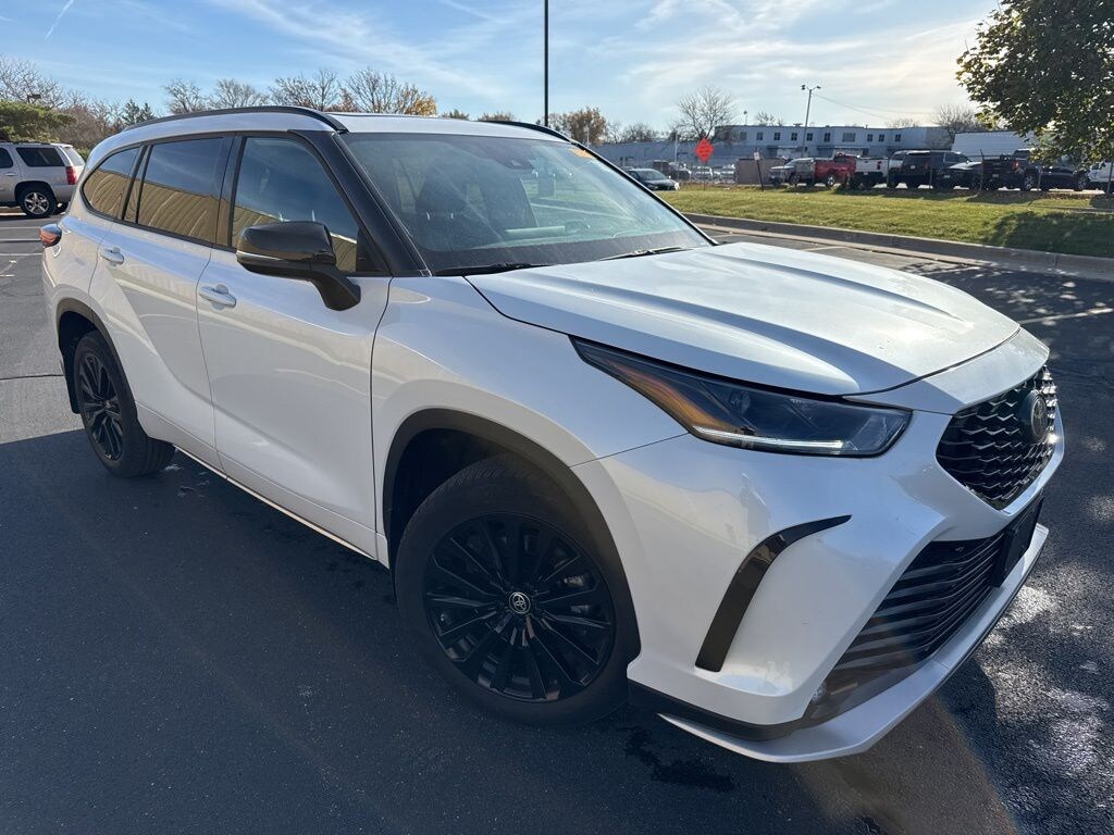 Used 2023 Toyota Highlander XSE SUV