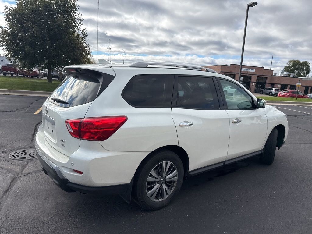 Used 2019 Nissan Pathfinder SL SUV