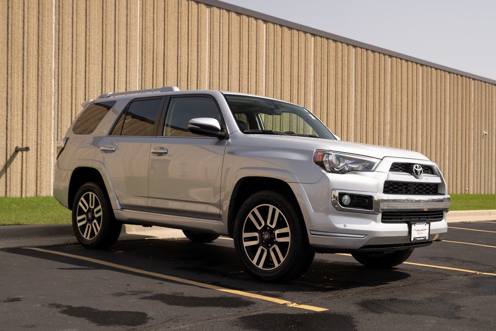 Used 2019 Toyota 4Runner Limited with VIN JTEBU5JRXK5736789 for sale in Milwaukee, WI