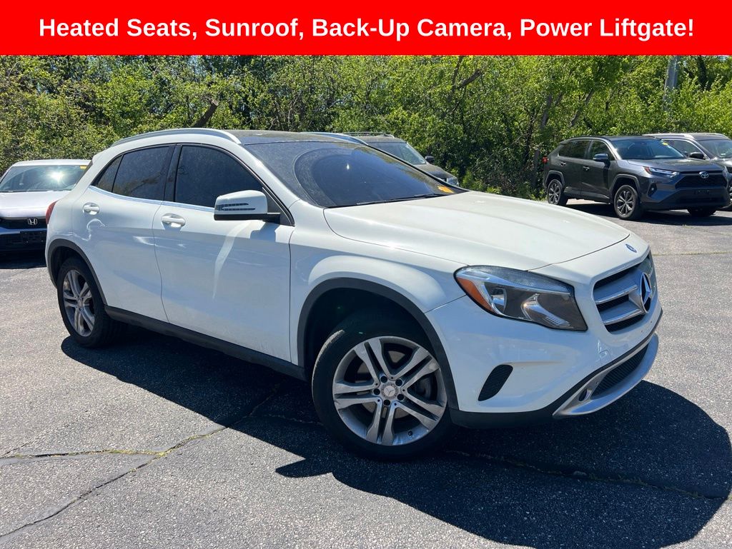 2015 Mercedes-Benz GLA GLA250's photo