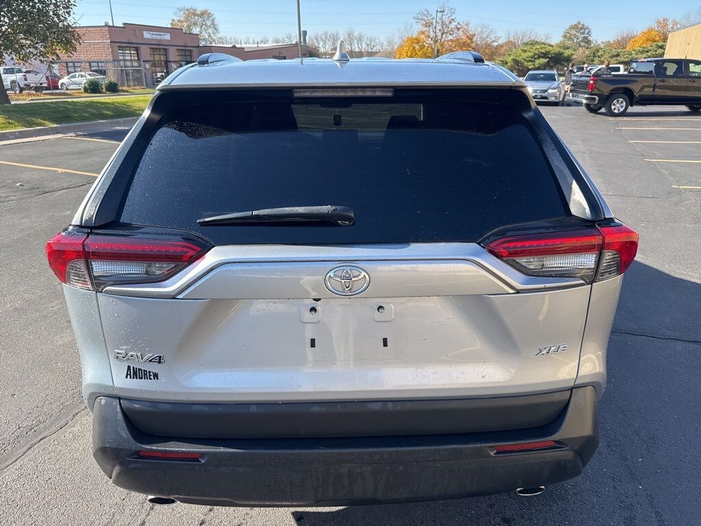 Used 2021 Toyota RAV4 XLE SUV