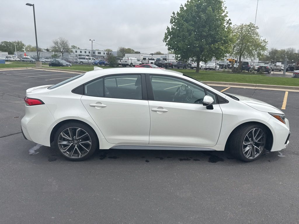 Used 2021 Toyota Corolla SE with VIN 5YFS4MCEXMP083136 for sale in Milwaukee, WI