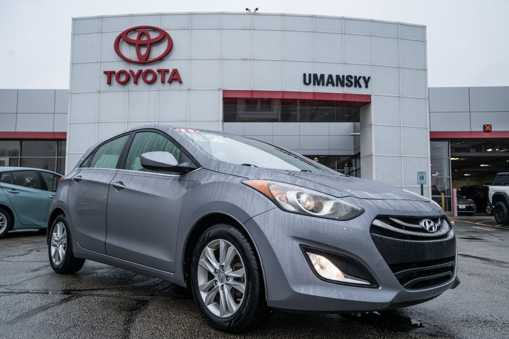 2013 Hyundai Elantra GT Base's photo