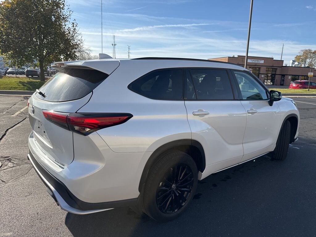 Used 2023 Toyota Highlander XSE SUV