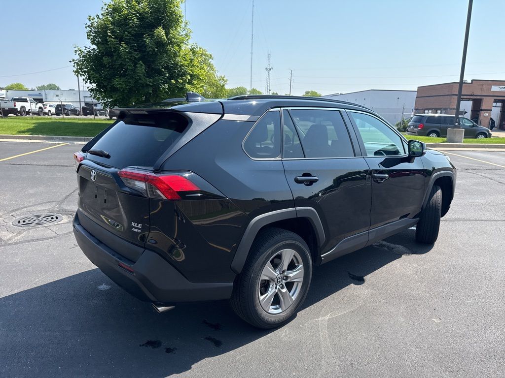 Used 2022 Toyota RAV4 XLE with VIN 2T3P1RFV9NW307835 for sale in Milwaukee, WI