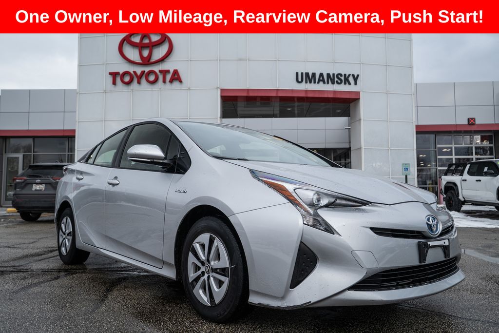 2016 Toyota Prius Three