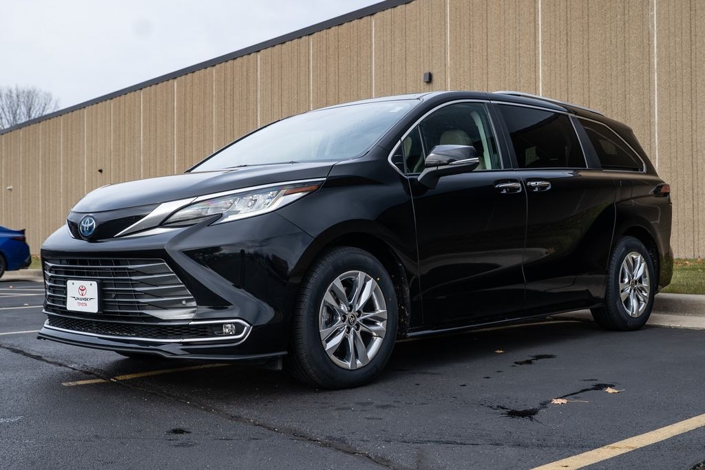 Certified 2023 Toyota Sienna Limited 7 Passenger Van Passenger Van