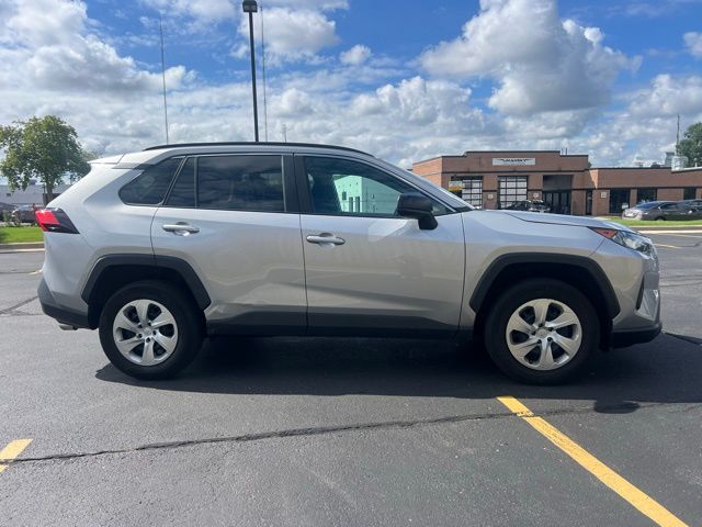 Used 2021 Toyota RAV4 LE with VIN 2T3F1RFVXMC236625 for sale in Kansas City