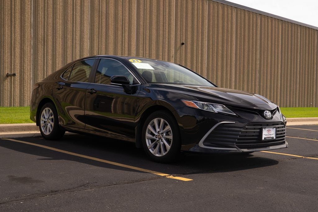 Used 2023 Toyota Camry LE with VIN 4T1C11BK8PU085621 for sale in Milwaukee, WI