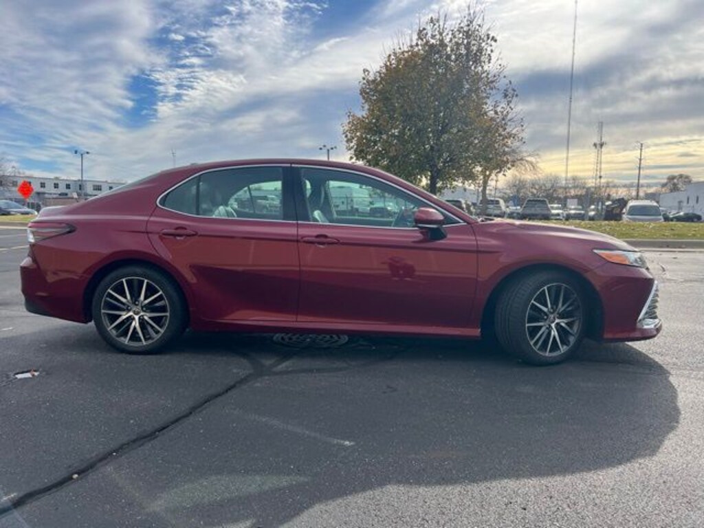 Used 2022 Toyota Camry XLE Sedan
