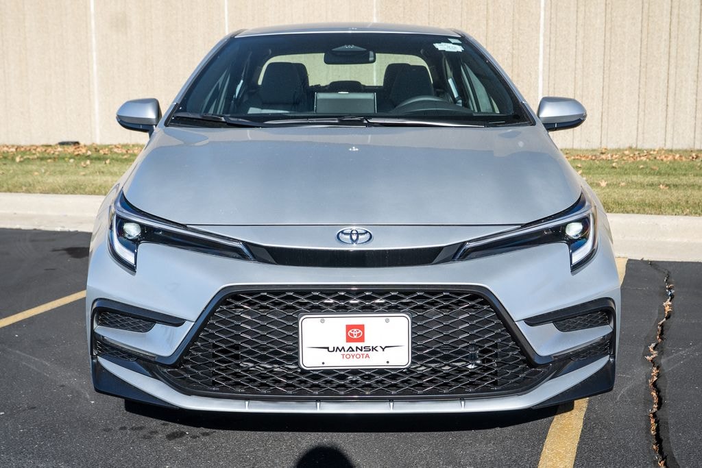 New 2026 Toyota Corolla SE Sedan