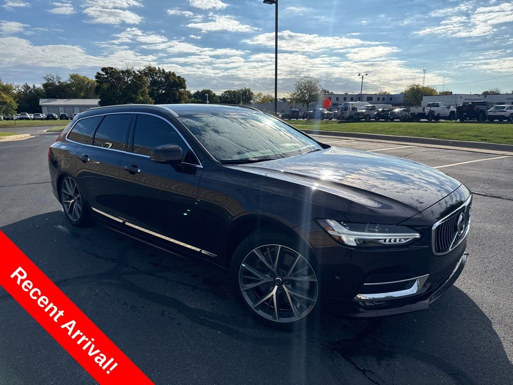 2020 Volvo V90 Inscription's photo