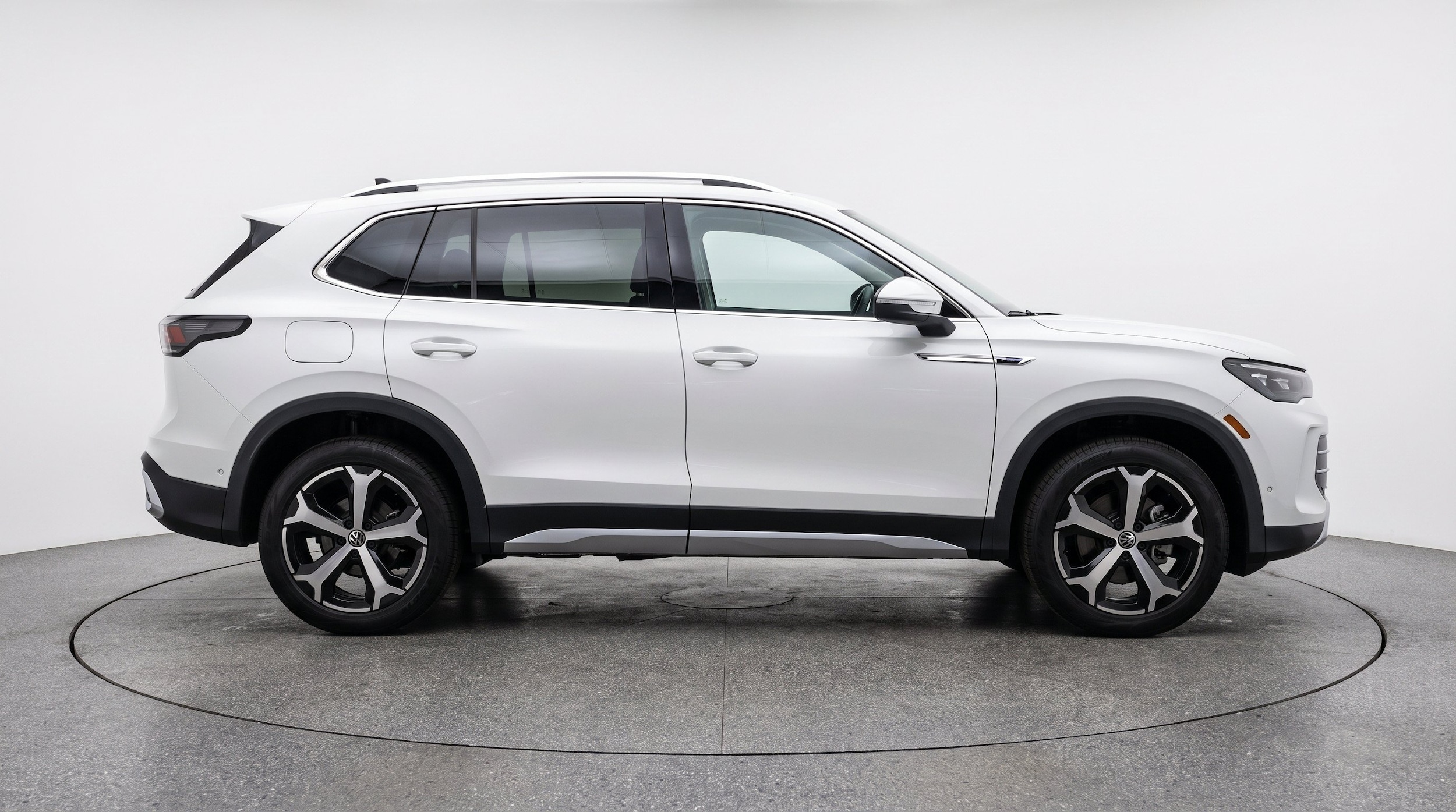 Thumbnail: 2026 Volkswagen Tiguan - 11