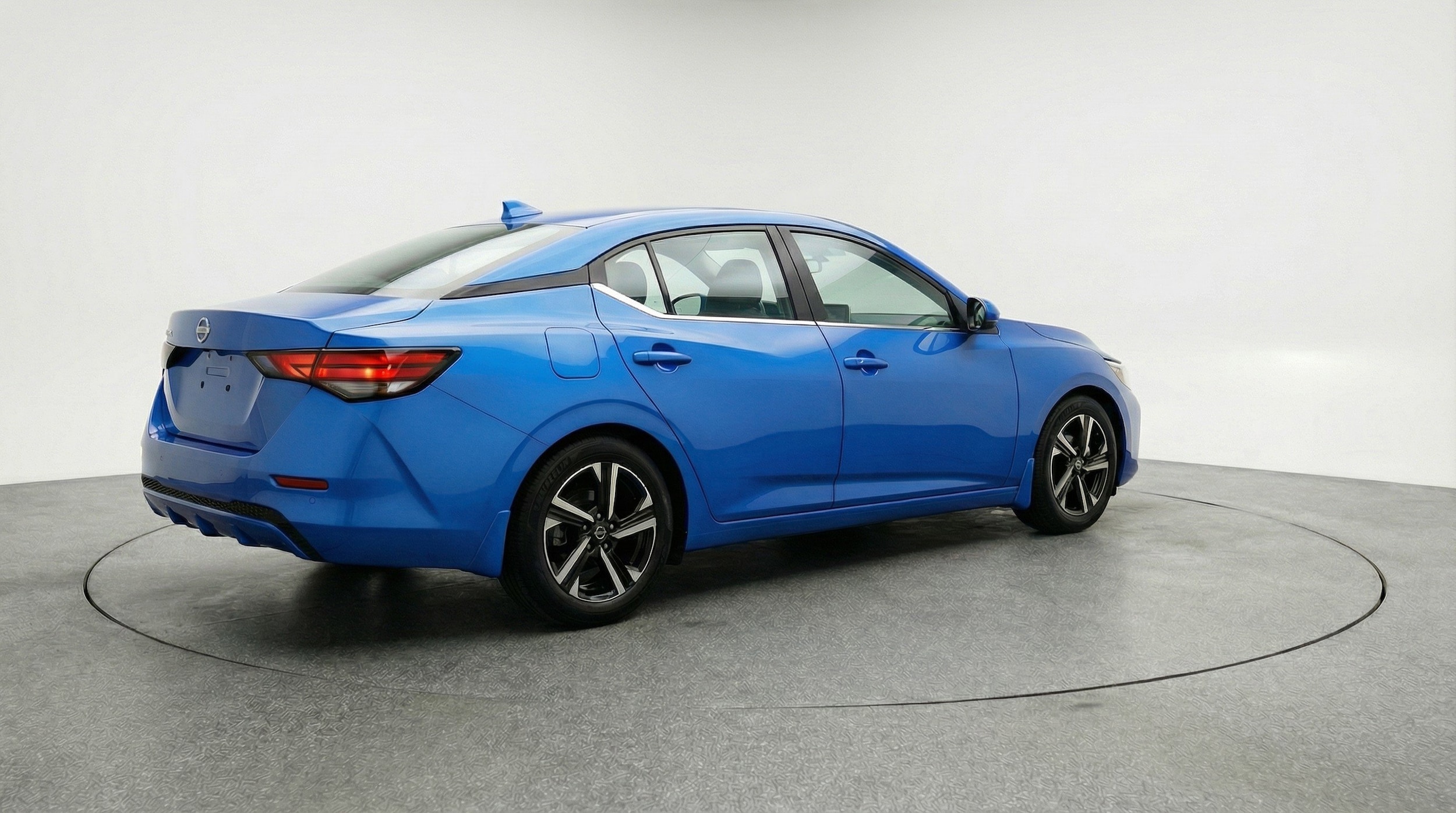 Thumbnail: 2025 Nissan Sentra - 9