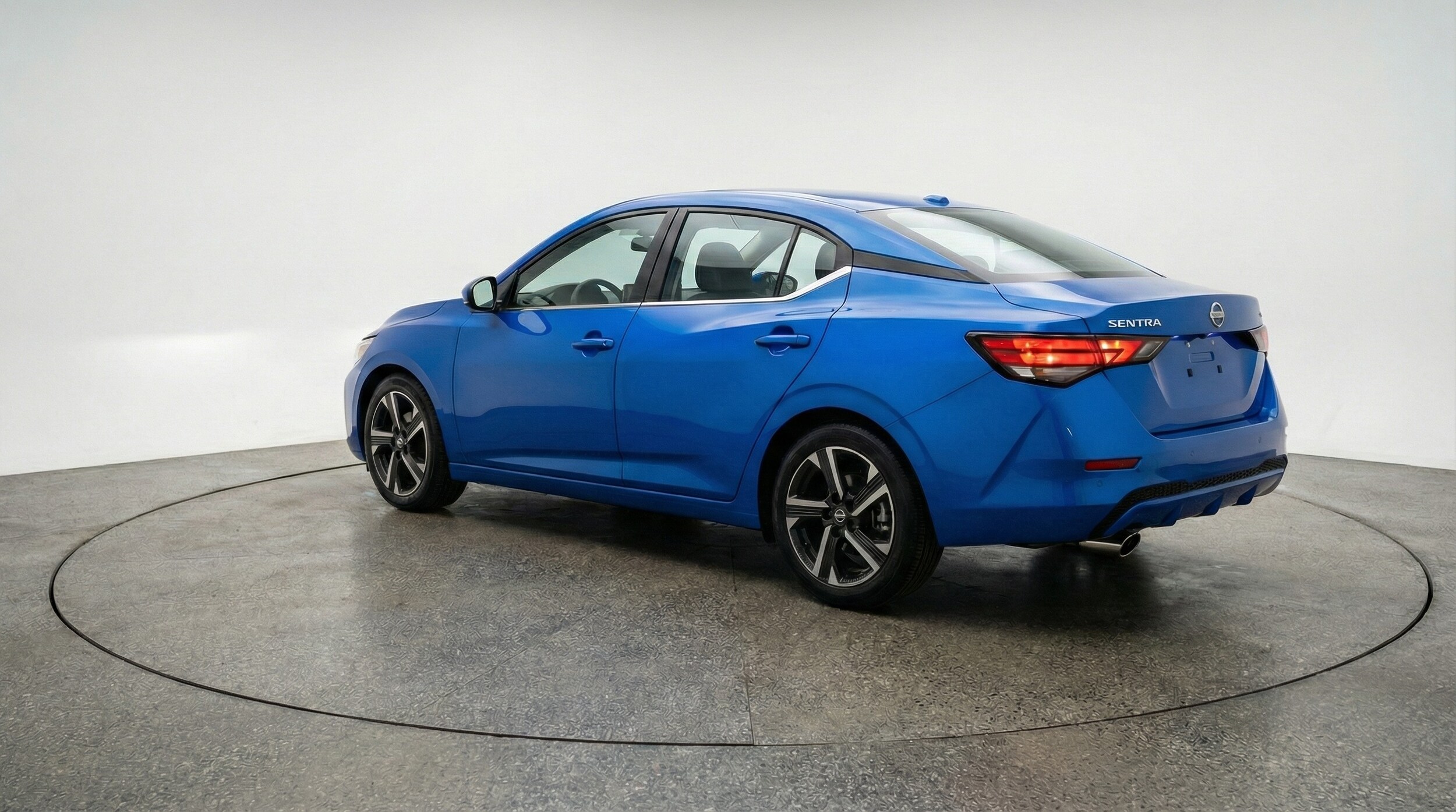 Thumbnail: 2025 Nissan Sentra - 5