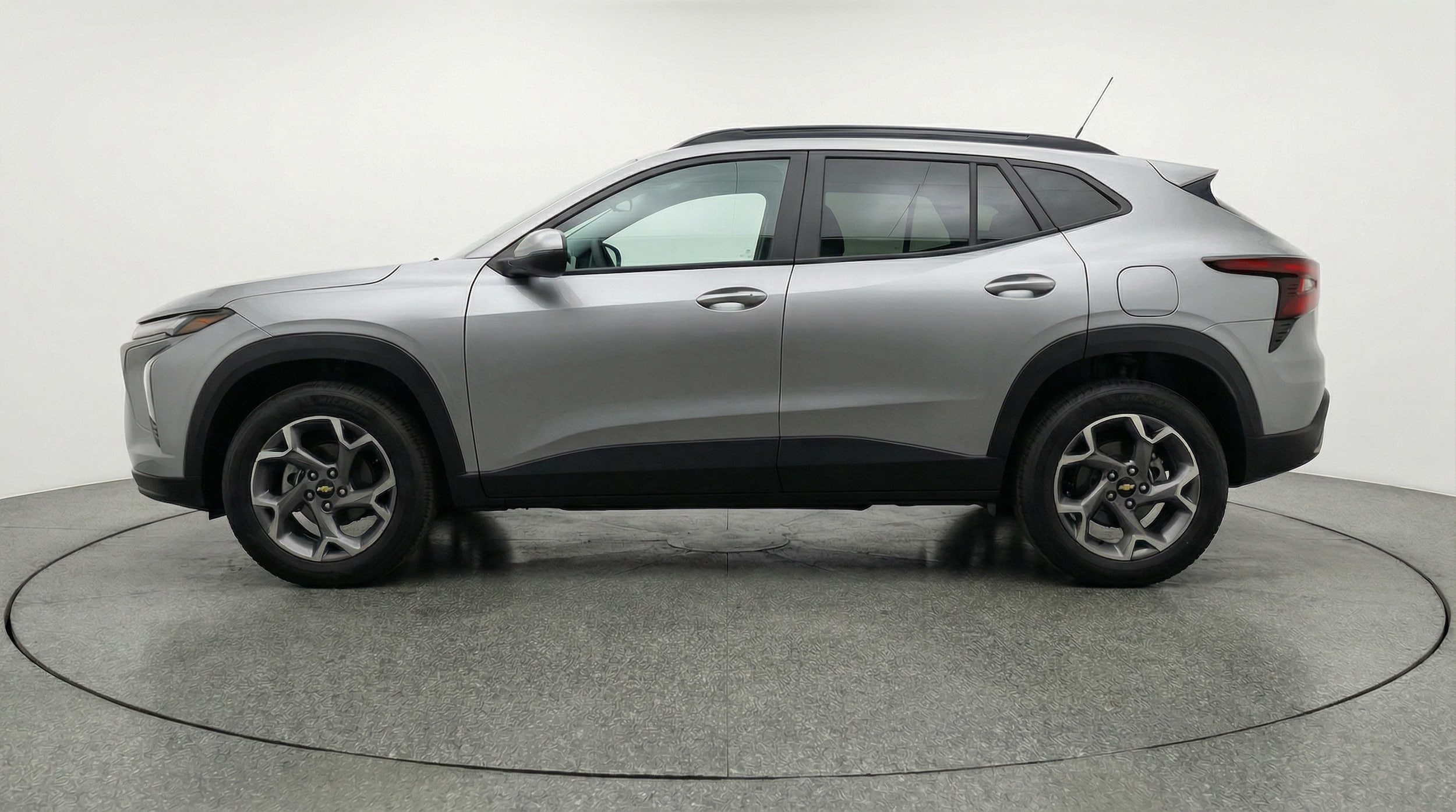 Thumbnail: 2025 Chevrolet Trax - 4