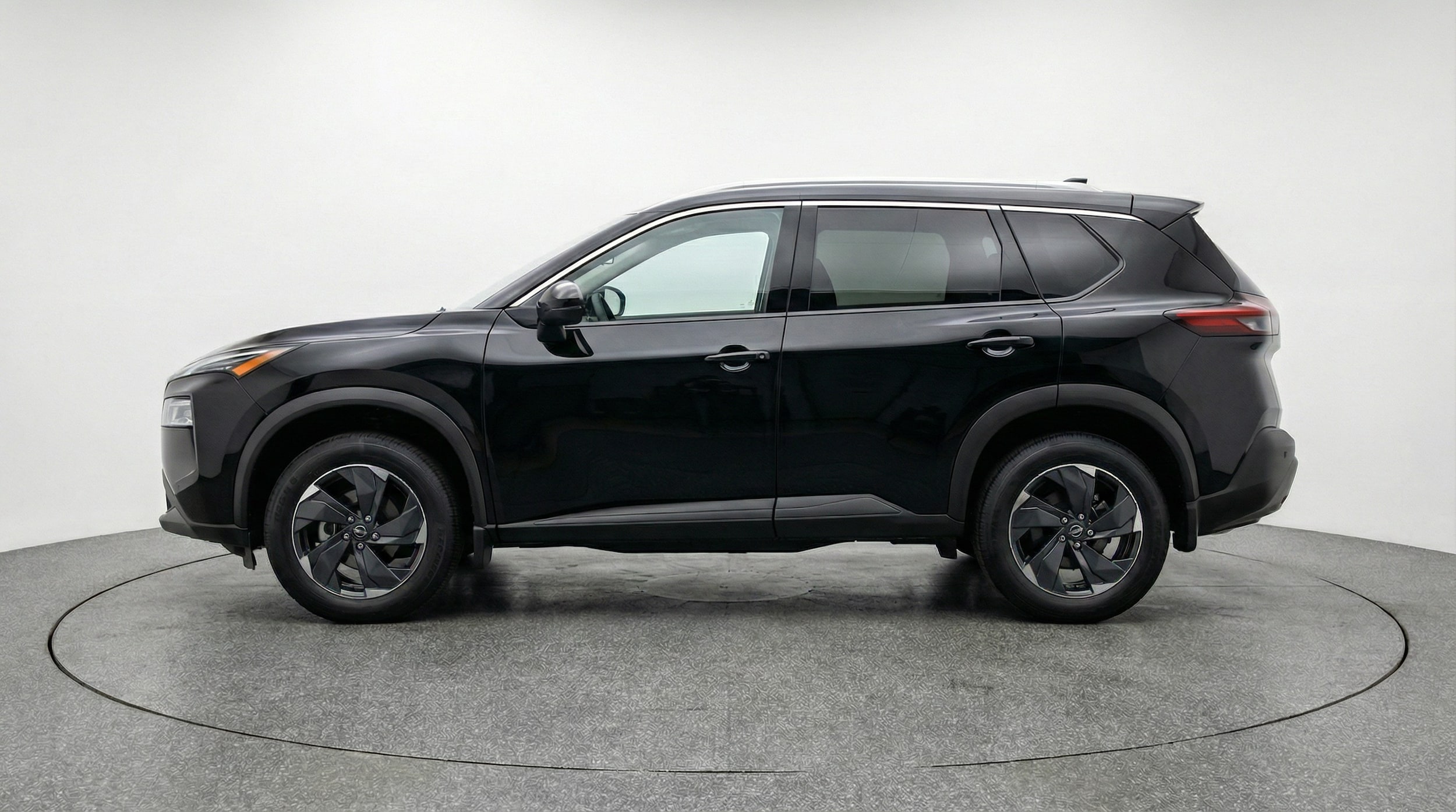 Thumbnail: 2025 Nissan Rogue - 4