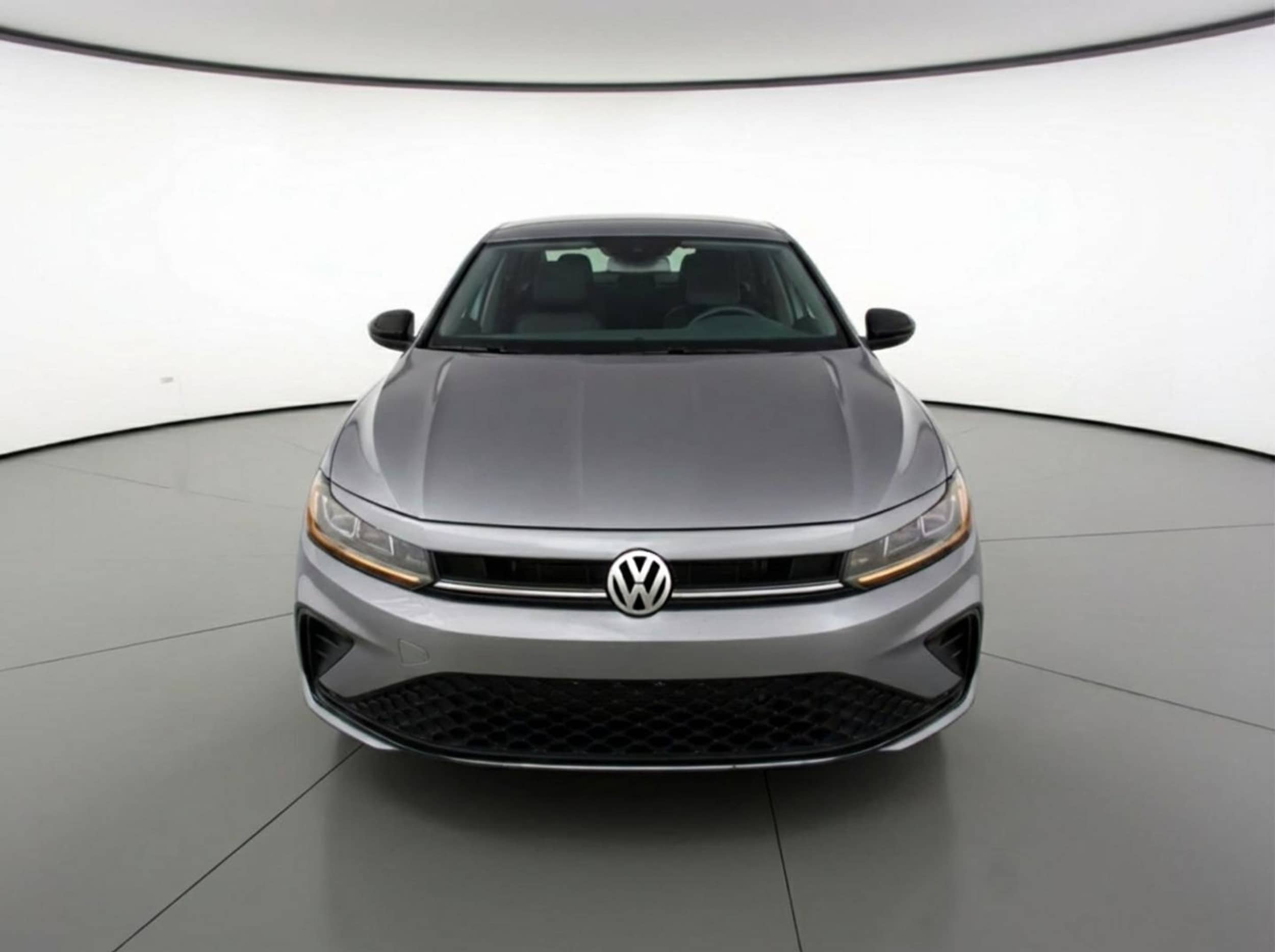 Thumbnail: 2025 Volkswagen Jetta - 2