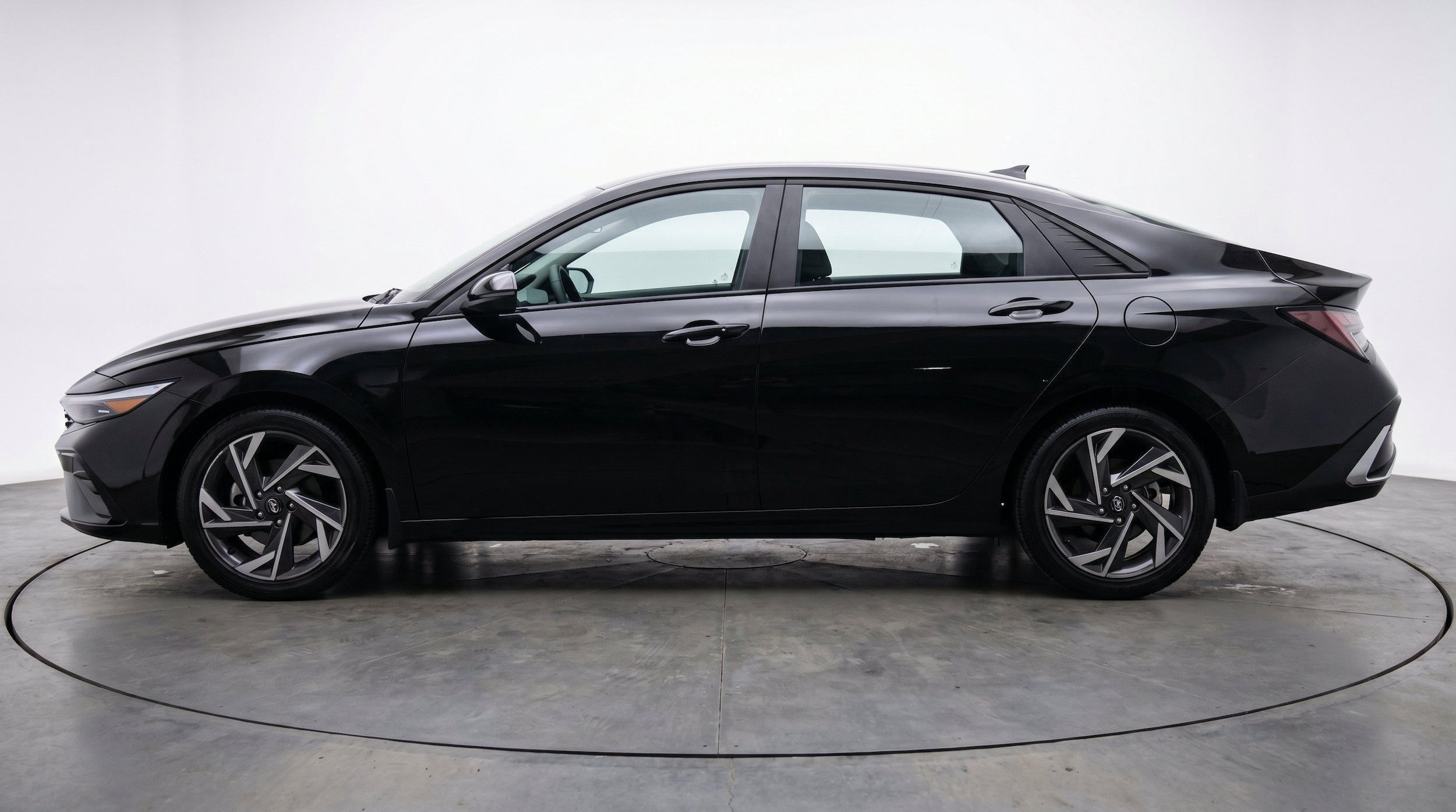 Thumbnail: 2025 Hyundai Elantra - 5
