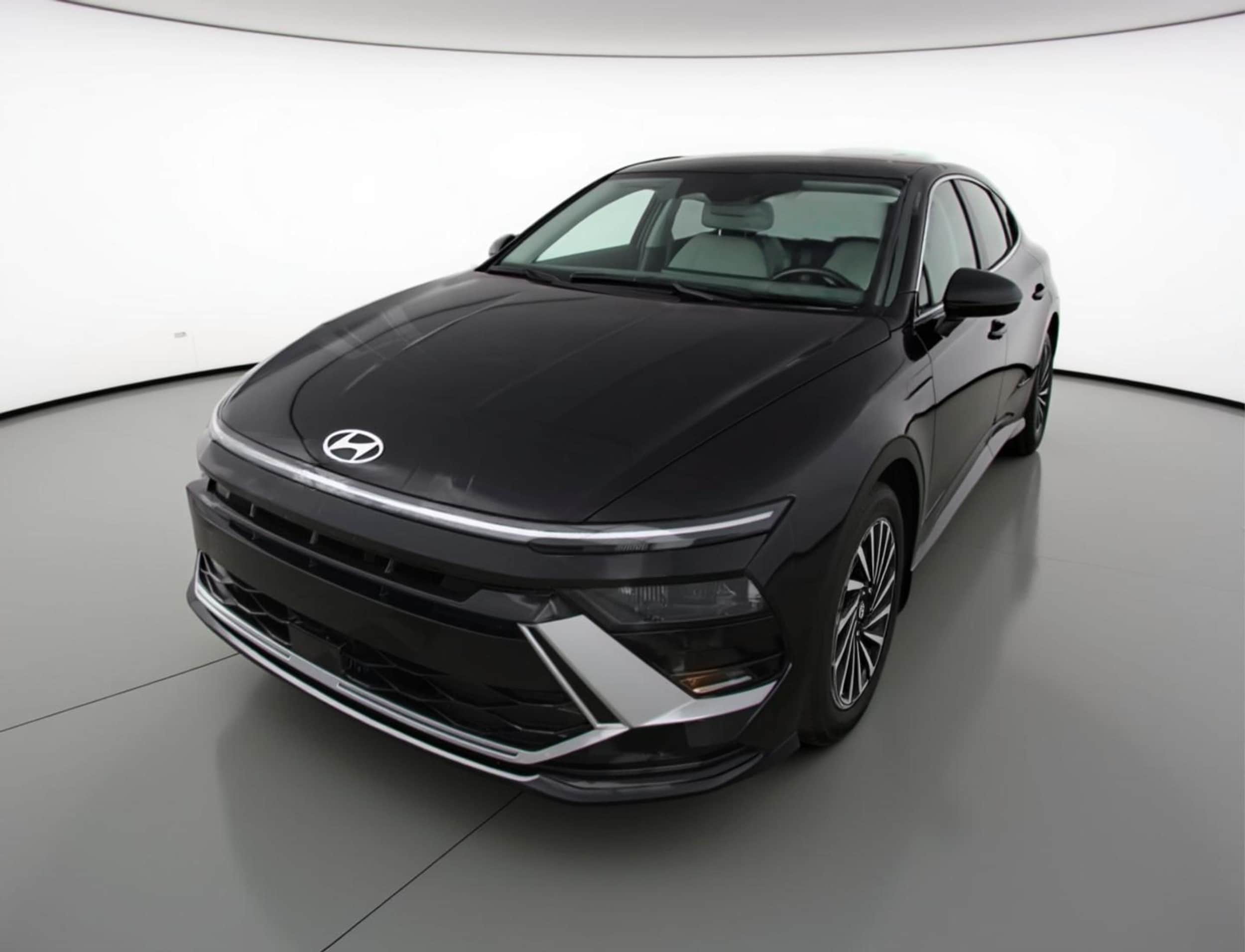 Thumbnail: 2025 Hyundai Sonata - 3