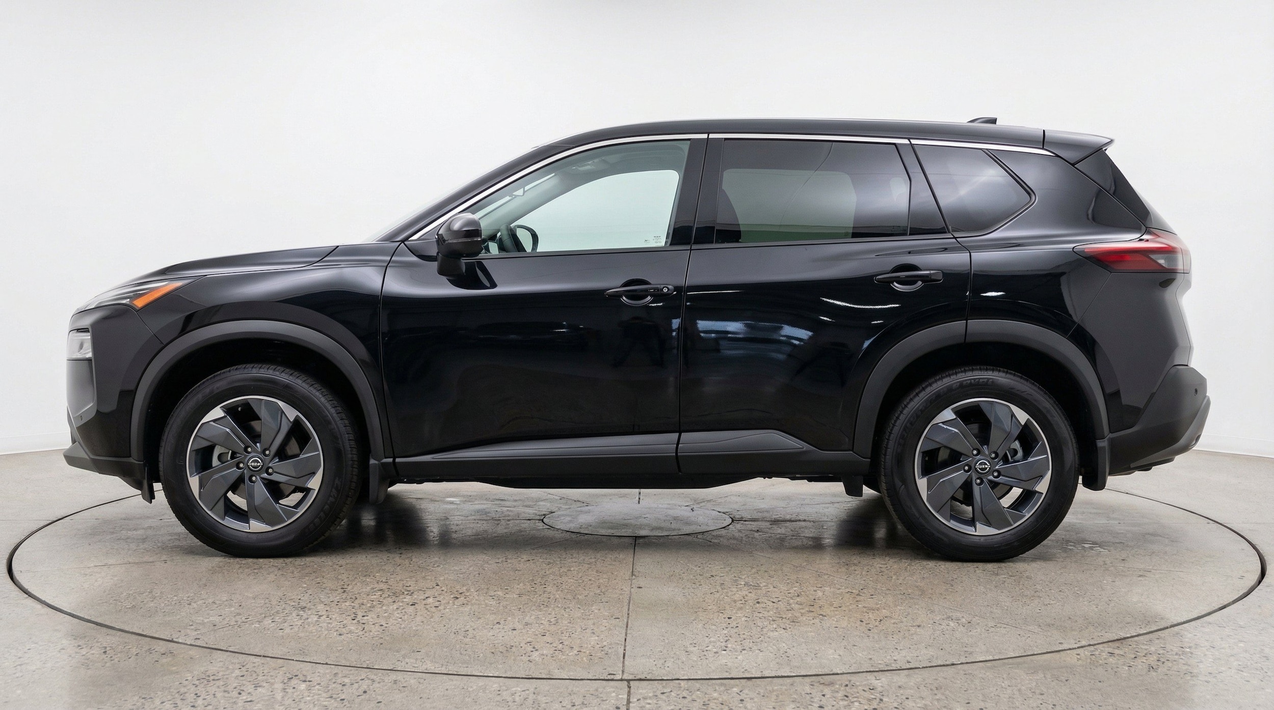 Thumbnail: 2025 Nissan Rogue - 5