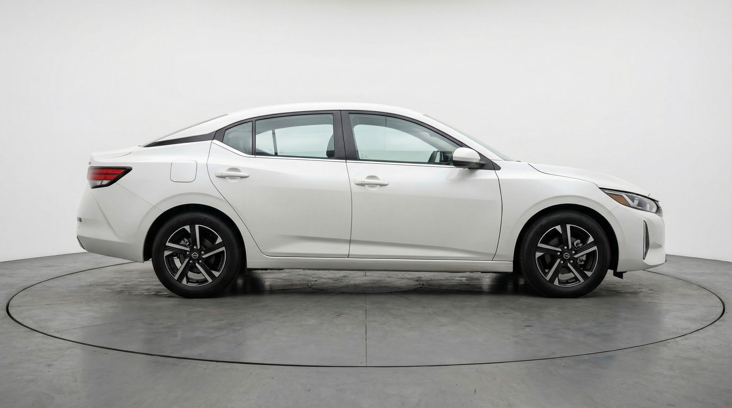 Thumbnail: 2025 Nissan Sentra - 8